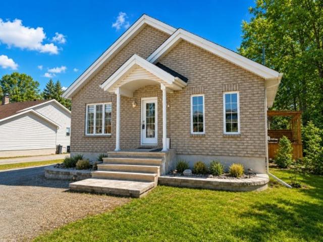 1294 Rue D'Alma, Gatineau, QC, J8R 3J4 house for sale | Listing ID 23082 | Royal LePage