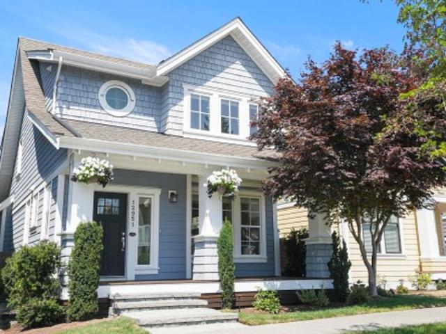 1295 A Avenue, Surrey, BC, V4A 0B7 house for sale | Listing ID R3150 | Royal LePage