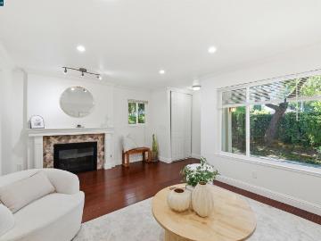 1295 Crescent Ter