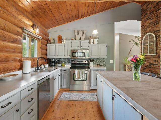 1295 Evergreen Drive
