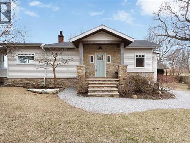 1295 Heritage Road, Kingsville, ON, N9Y 2E6 house for sale | Listing ID 26006 | Royal LePage