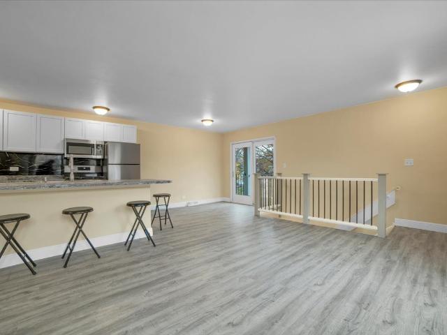 1295 Pearl Ave, Unit D, Glendale Heights, IL 60139 | Compass