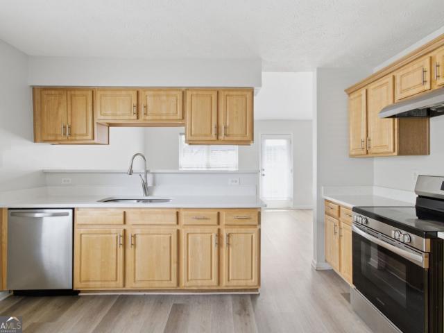 1295 Silverstone Trail