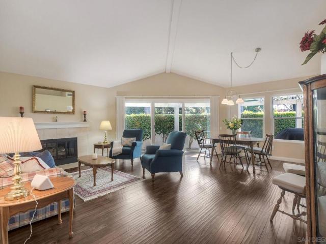 1298 Rue Saint Martin