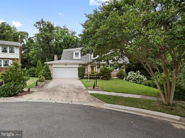 12903 Dauphin Court