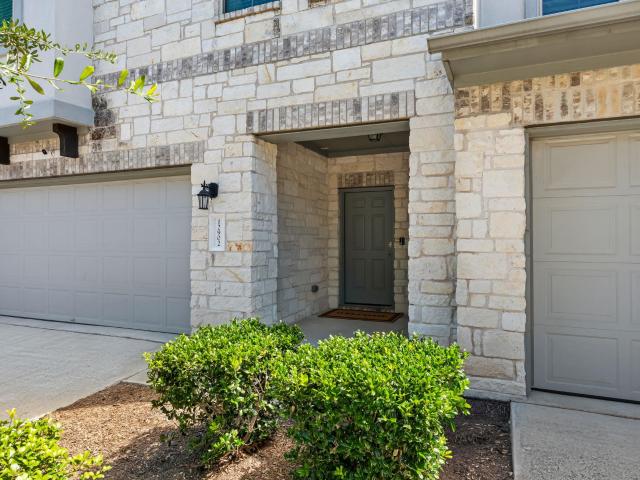 12902 Leatherback Ln