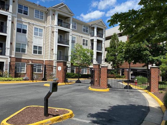 12905 Centre Park Cir, Unit 212, Herndon, VA 20171 | MLS #VAFX2311