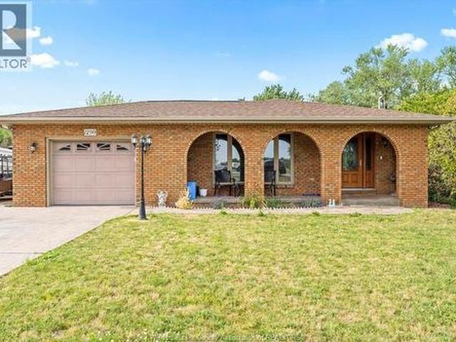 1290 County Road 22, Lakeshore, ON, N0R 1A0 house for sale | Listing ID 26015 | Royal LePage