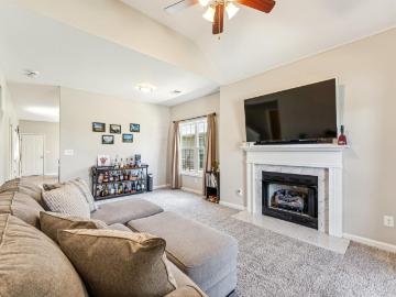 1290 Village Trail