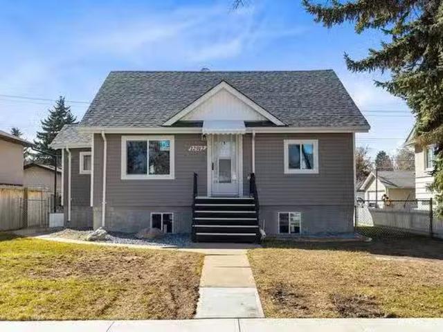 12912 123A St, Edmonton, AB, T5L 0K9 house for sale Listing.