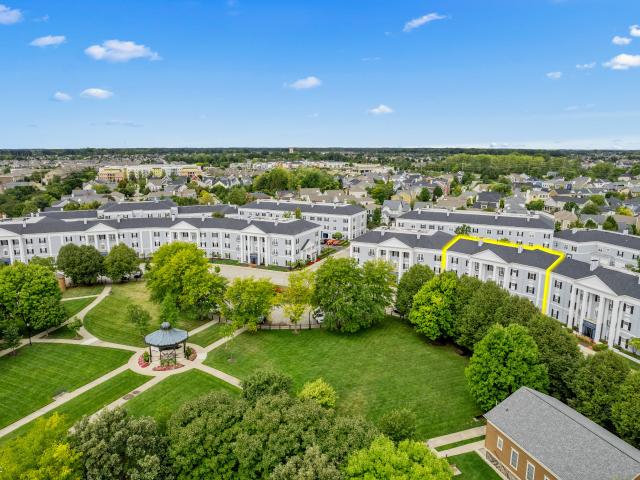 12926 University Crescent # 2C