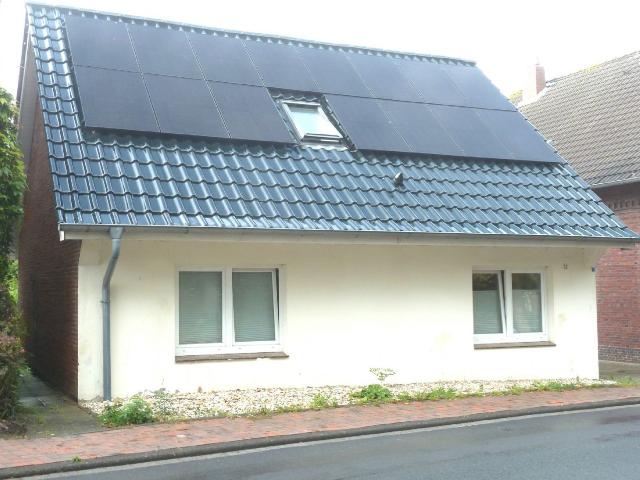 1293. Zentral gelegenes, saniertes Wohnhaus mit 2 Bädern u. Photovoltaikanlage in Wilhelmshaven Sengwarden