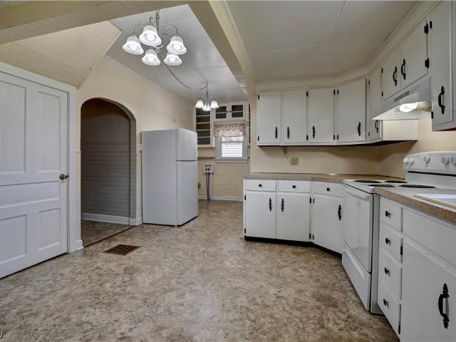 129 2nd Street SW