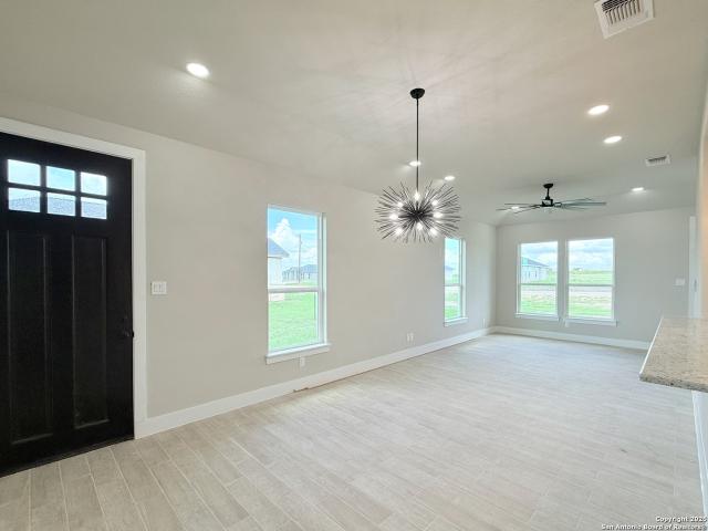 129 Camino Verde Ct, La Vernia, TX 78121 | MLS #1883