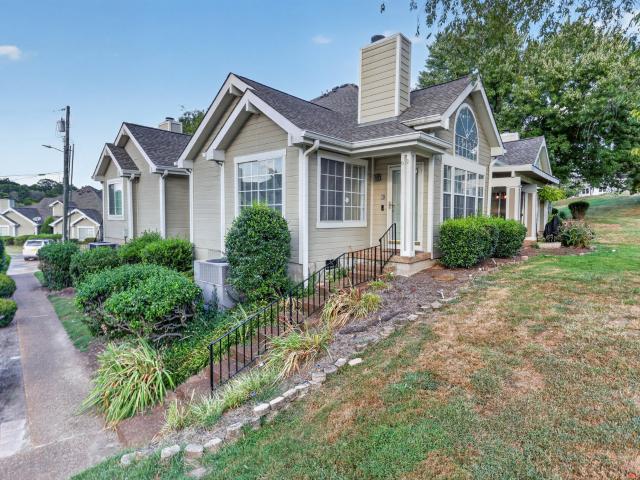 129 Cherry Hill Dr # 6D