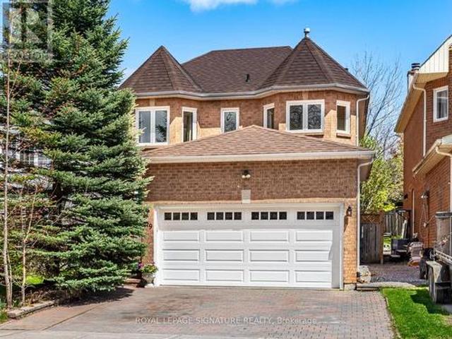 129 Chiswick Crescent, Aurora, ON, L4G 6P1 house for sale | Listing ID N13693 | Royal LePage