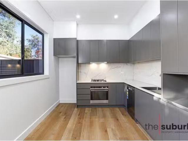 1/29 Allambie Ave, Northmead House for rent Listed by Maroon.