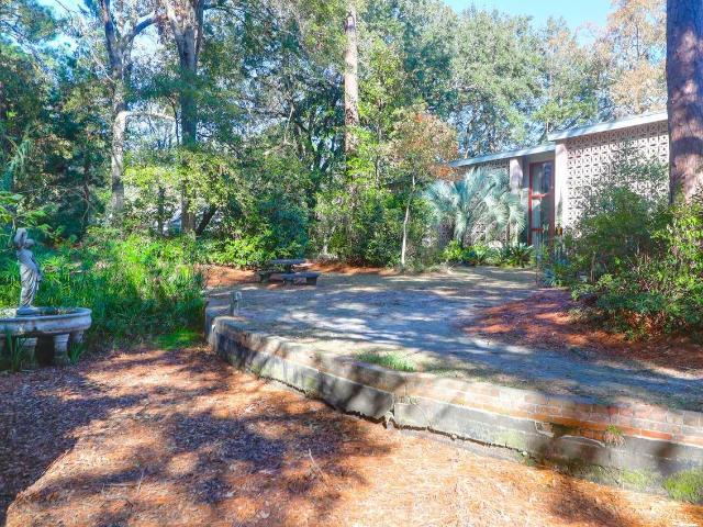 129 Guilford Dr, Summerville, SC