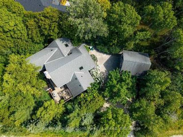 129 Davos Drive, Blue Mountains, ON, L9Y 0S9 house for sale | Listing ID X13840 | Royal LePage