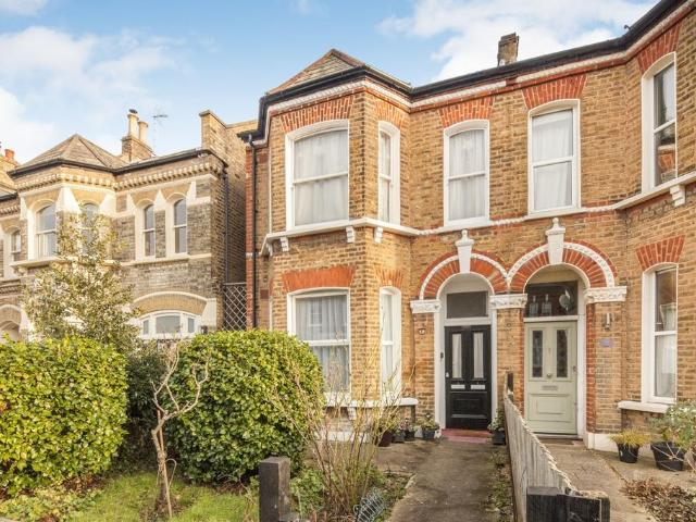 129 Friern Road, London, SE22 0AZ, United Kingdom | 2 bed apartment for rent #138852734 | Rentberry