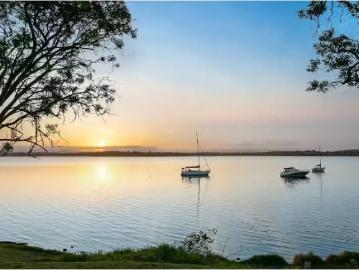 129 Kullaroo Road, Summerland Point House for rent Listed by.