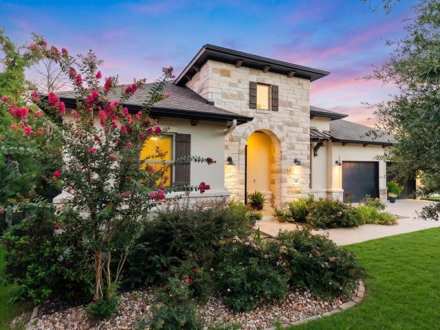 129 Hollytree Ct