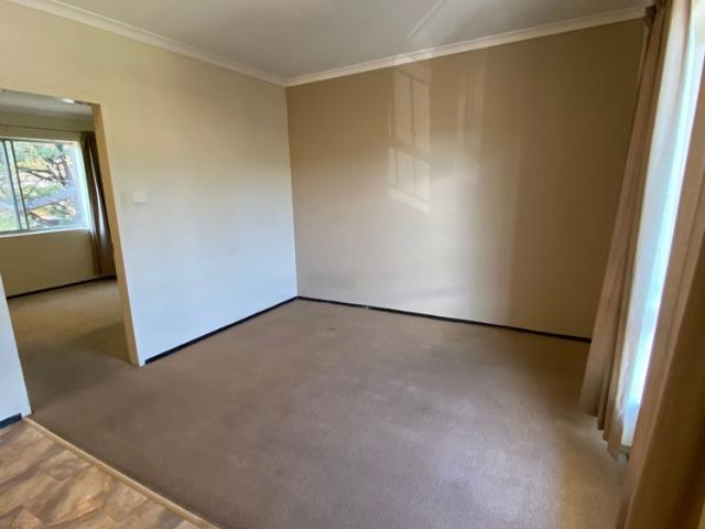 12/9 Macquoid Street, Queanbeyan