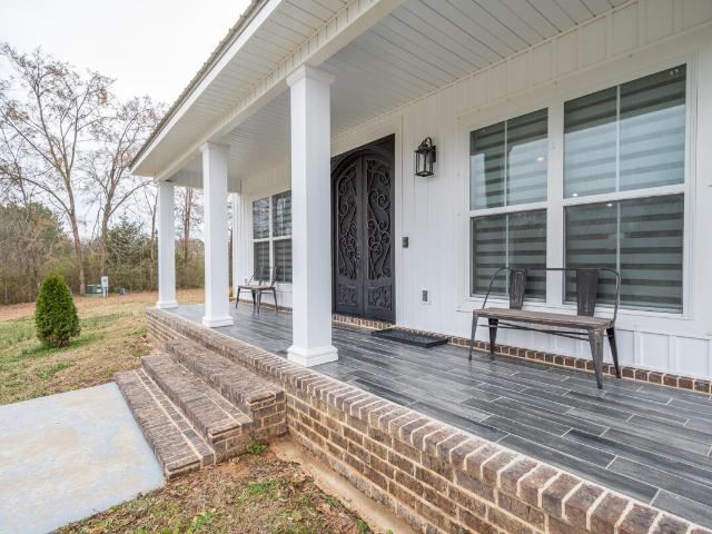 129 N Gaston