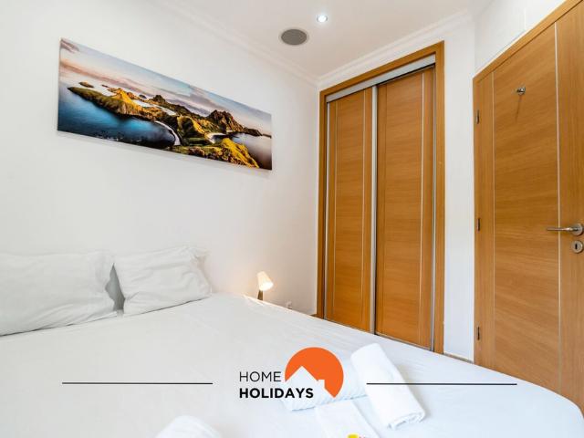 #129 NewTown, Pool, Private Park, High Speed WiFi