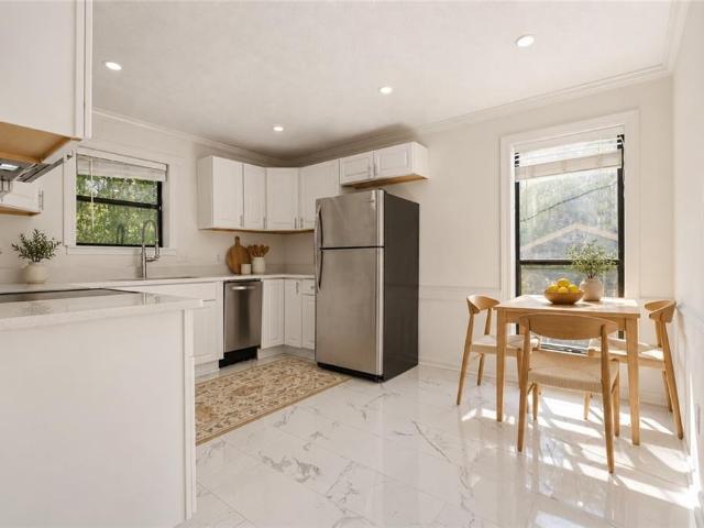 129 Sandalwood Circle
