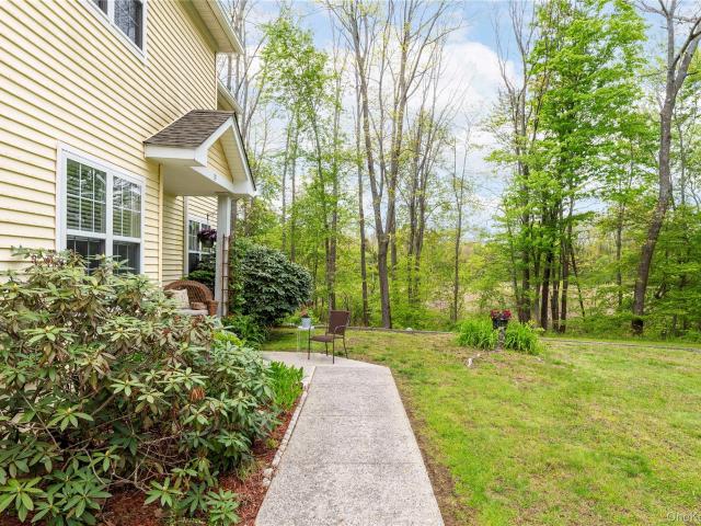 129 Stringham Road 31