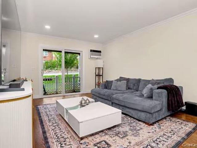 129 Parkside Drive