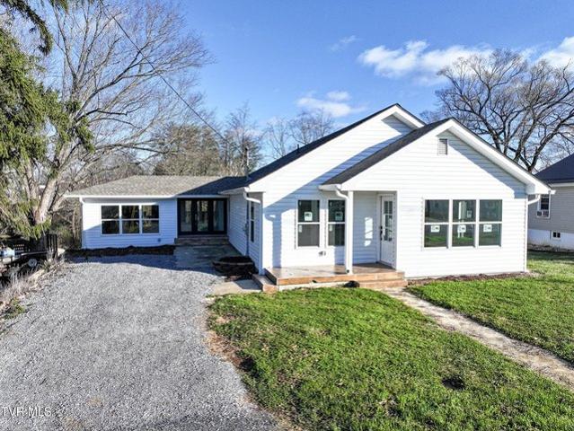 129 Ridgeway Ave, Church Hill, TN 37642