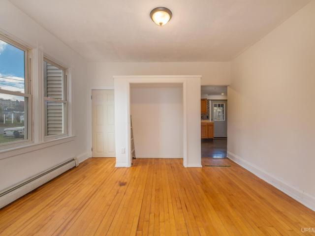 129 W Superior Street