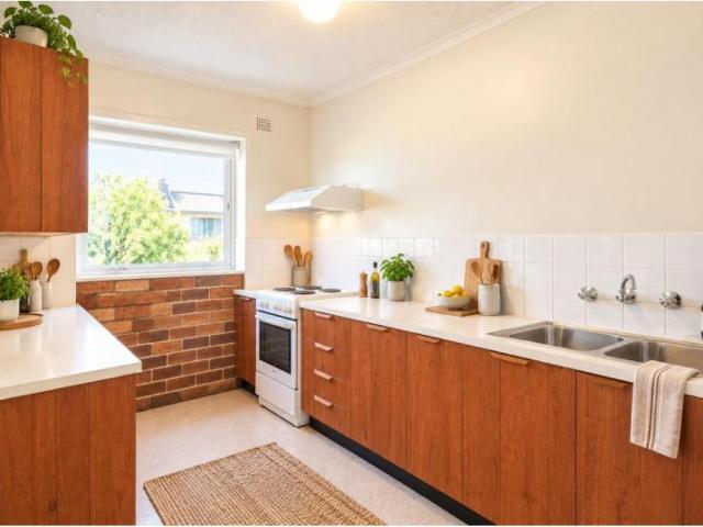 12 / 6 Mackie Street, Coniston, New South Wales 2500 | All Residential Real Estate | Fanning Real Estate ID R2 5207944