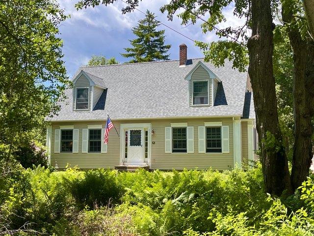 12 6th Ave, York, ME 03909