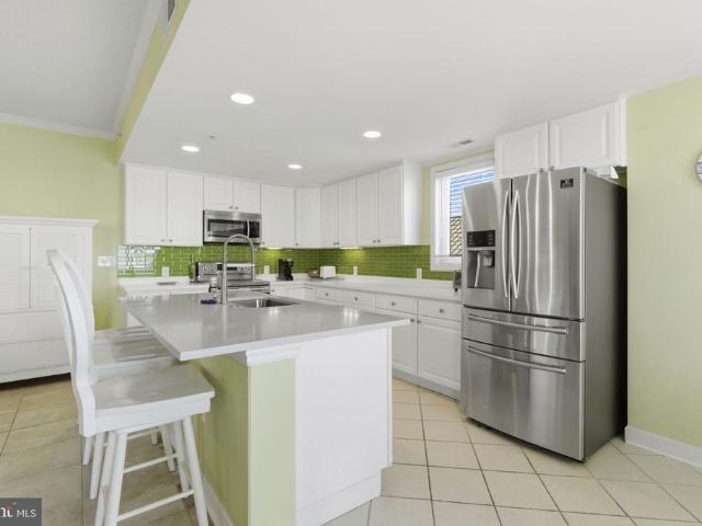 12 92Nd Street # 204