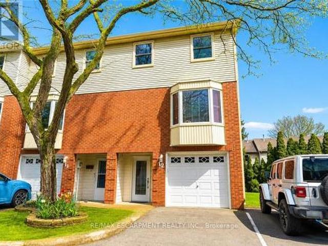 12 130 Livingston Avenue, Grimsby, ON, L3M 4W5 townhouse for sale | Listing ID X13841 | Royal LePage