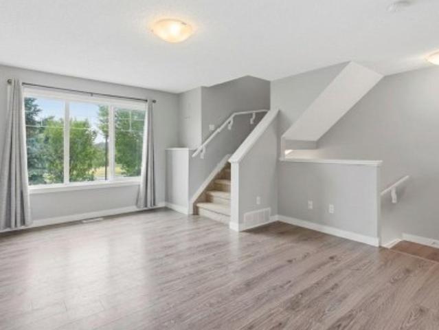 12 1391 Starling Dr Nw, Edmonton, AB, T5V 1T7 townhouse for sale | Listing ID E4507 | Royal LePage
