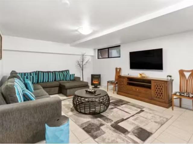 12 14 Kings Road, Brighton Le Sands Townhouse for rent Listed.