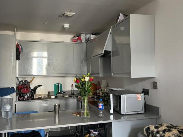 12 14 Sydenham Rd, Croydon CR0, 1 bed flat to rent, £1,100 pcm | PrimeLocation