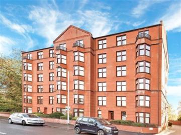 1/2, 249 Garrioch Road, Botanics. 2 bed flat to rent £1,295 pcm £299 pw