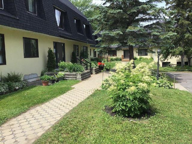 12 2520 Avenue De Monceaux, Quebec