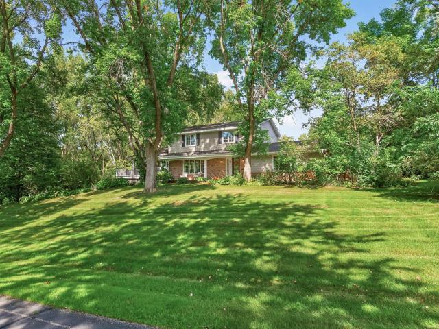 12 Tamarisk Road