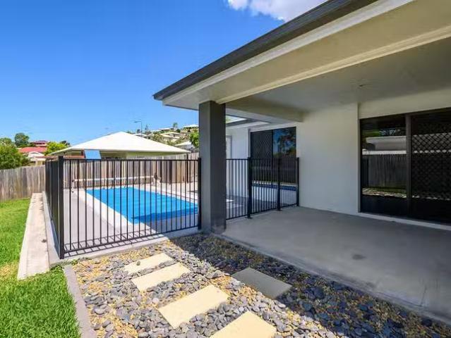 12 Takoko Place, Kirkwood, QLD 4680