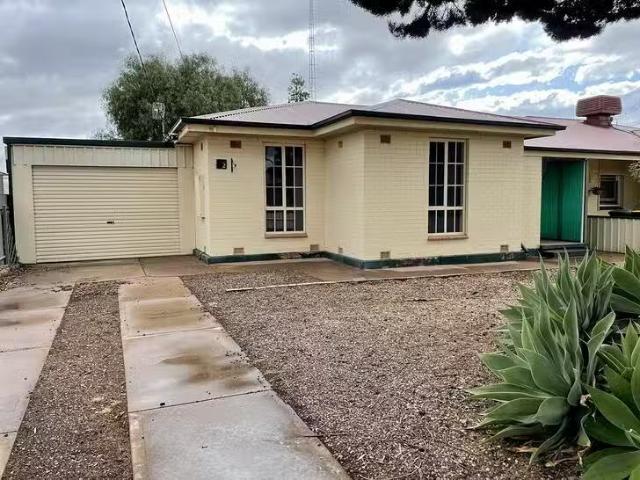 12 Taylor Street, Whyalla Stuart, SA 5608