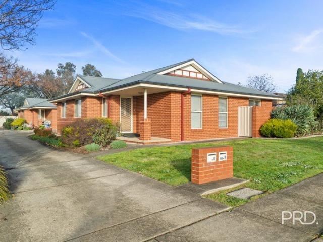 1/2 The Boulevarde, Kooringal NSW 2650