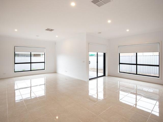 12 Tipperary St, Alfredton, VIC, 3350