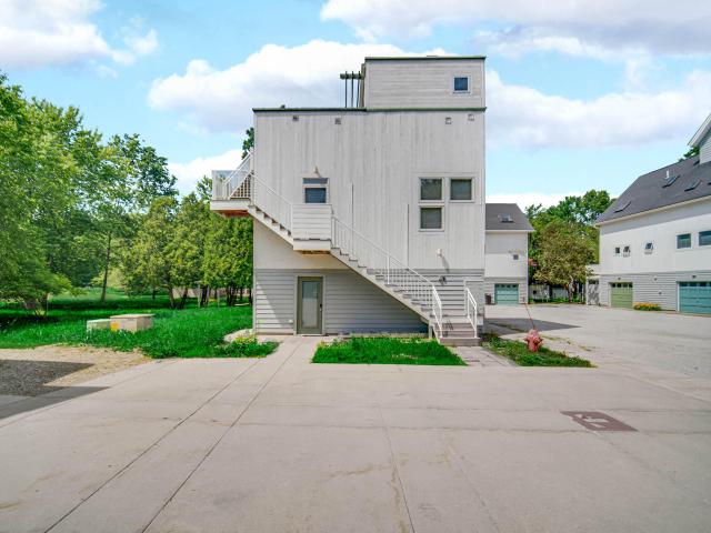 12 Tryon Farm Lane