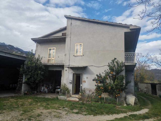 12 vani 276mq